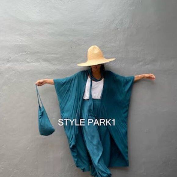 STYLE PARK - 4PCS KIMONO SET w/ALADDIN PANTS, BAG & BELT - ONE SIZE - Picture 5 of 10